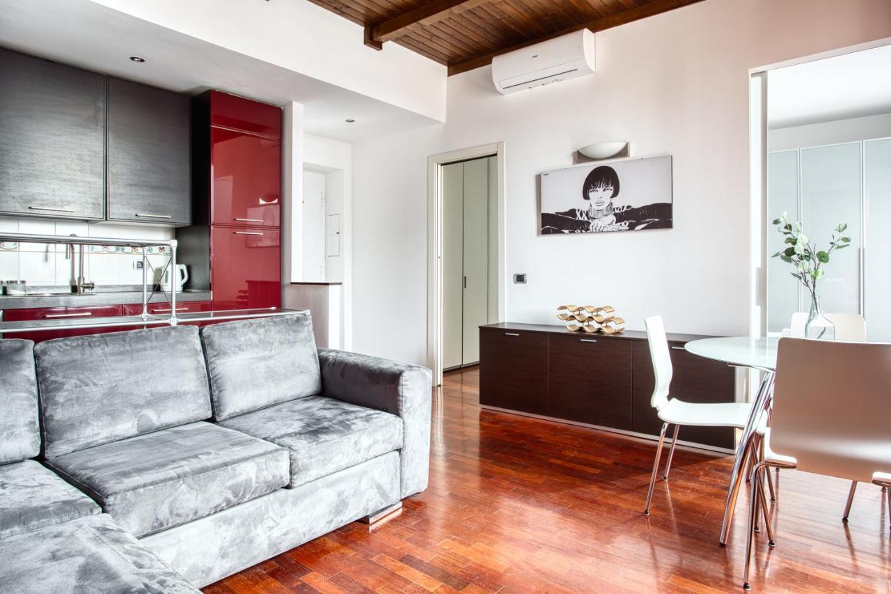 Joivy Charming Apartment In The Heart Of Isola District Milano Dış mekan fotoğraf